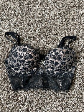 🆕 Victorias Secret Black Lace Longline Bralette with Nude Lining